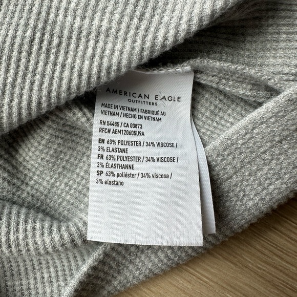 American Eagle Waffle Henley T-Shirt Women’s L Light Gray Long Sleeve - Picture 4 of 7